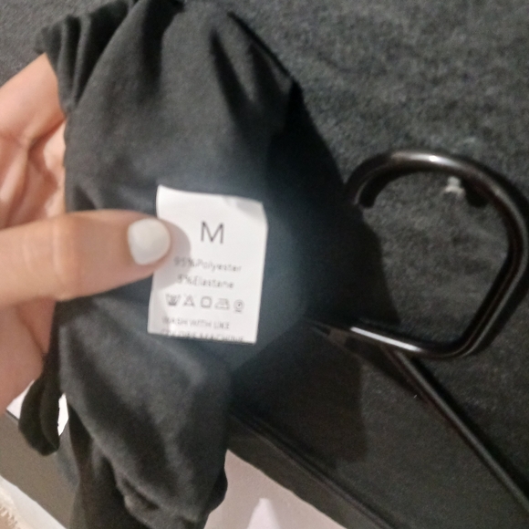 Bundle of Women stretchable off shoulder long sleeve tops - Picture 12 of 12